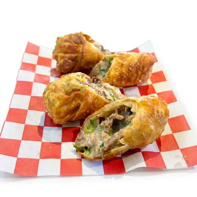 Bulgogi Egg Crunch Roll / 불고기 에그크런치롤.