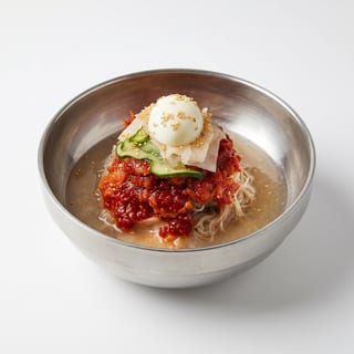 Hwe Naengmyun / 회냉면